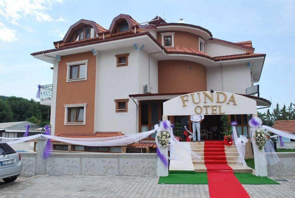Funda Hotel เกอเจค ภายนอก รูปภาพ