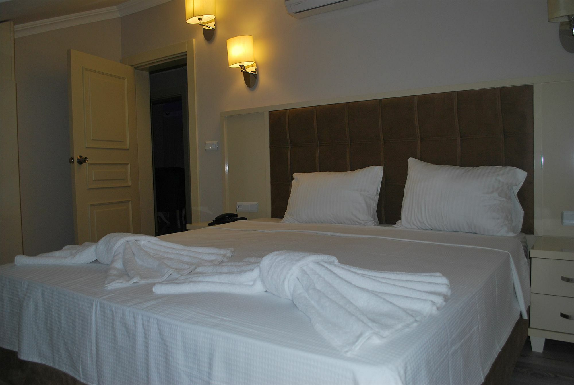 Funda Hotel เกอเจค ภายนอก รูปภาพ